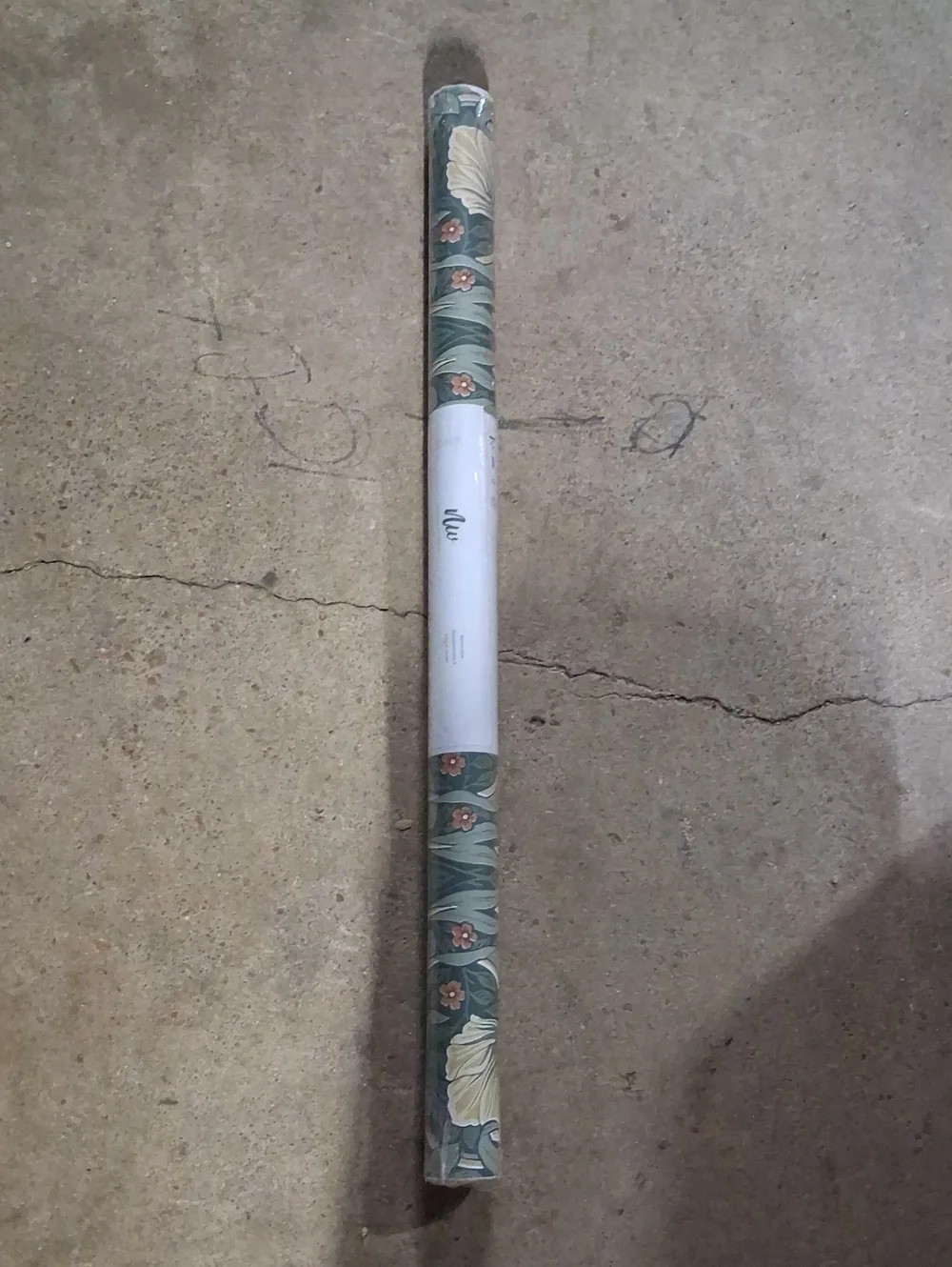 NWT NextWall Pimpernel Floral Peel and Stick Wallpaper (Gardenia & Sage